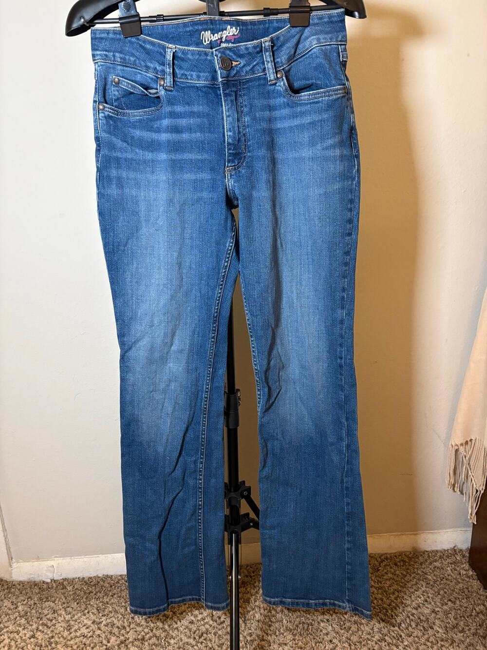 Wrangler women’s straight leg jeans